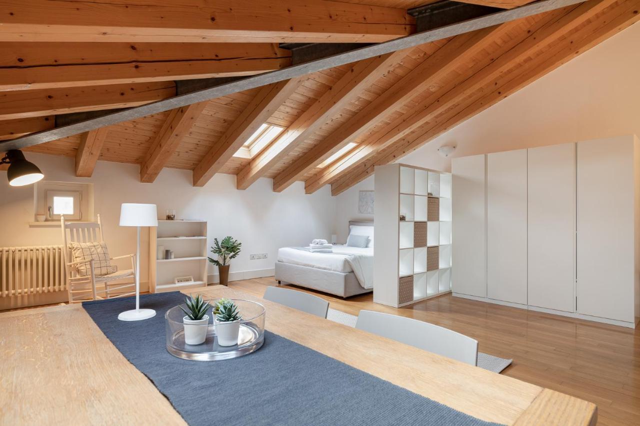 Apartments Trieste Centro I 2 Екстериор снимка